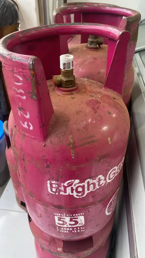 ISI GAS REFILL 5,5 KG