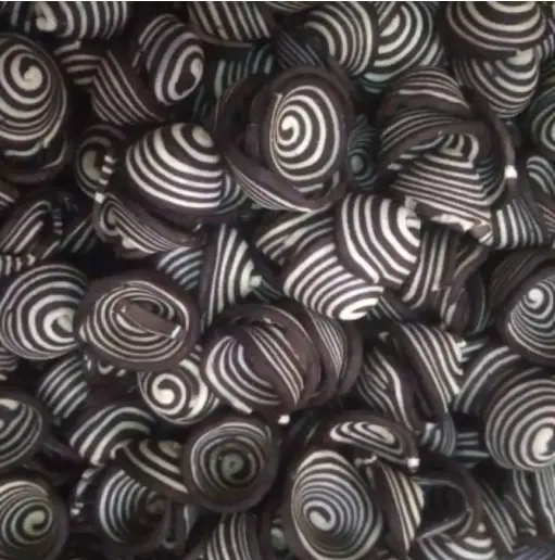 KUPING GAJAH HITAM